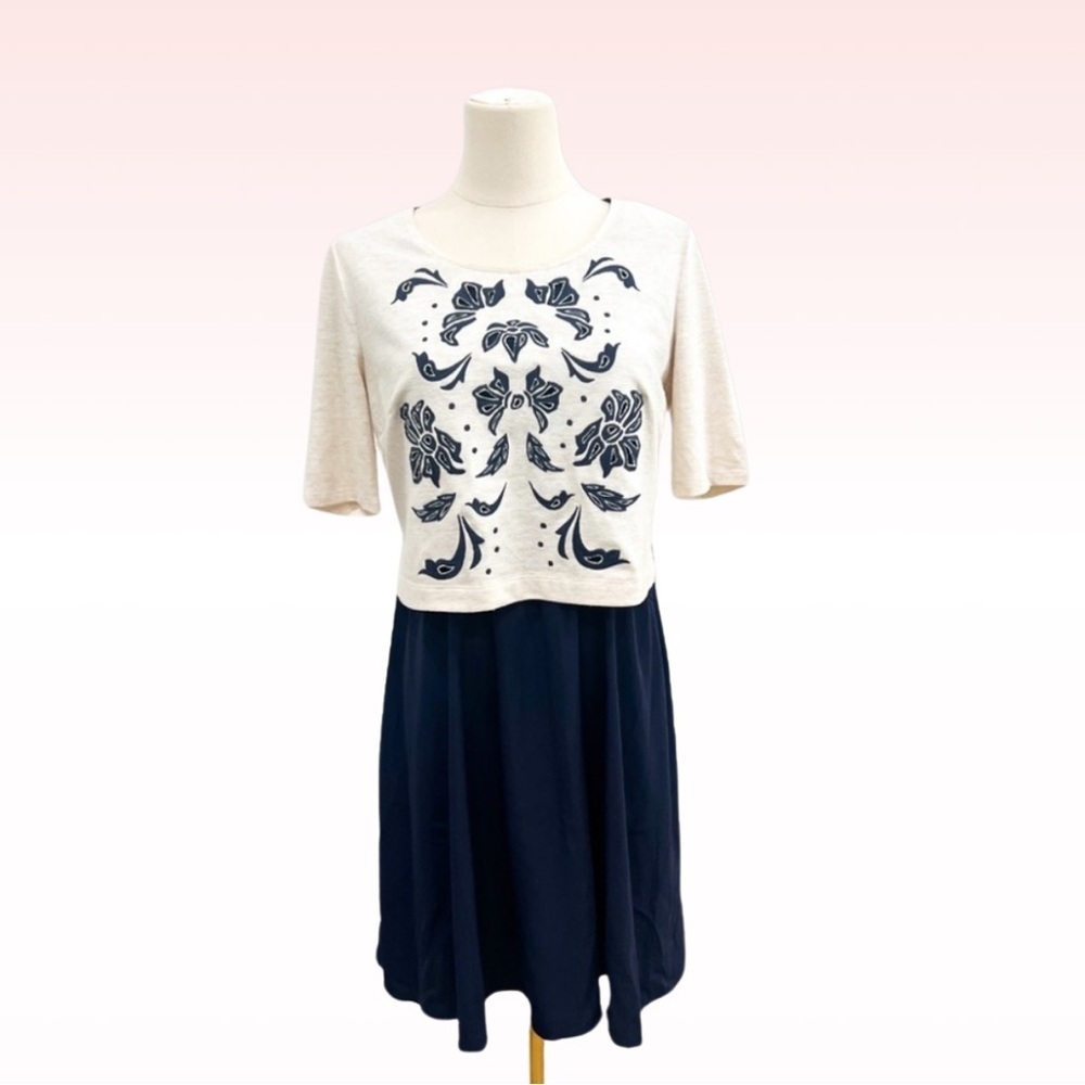 LILKA Anthropologie Beige & Blue Floral Embroidered Dress (Sz S)